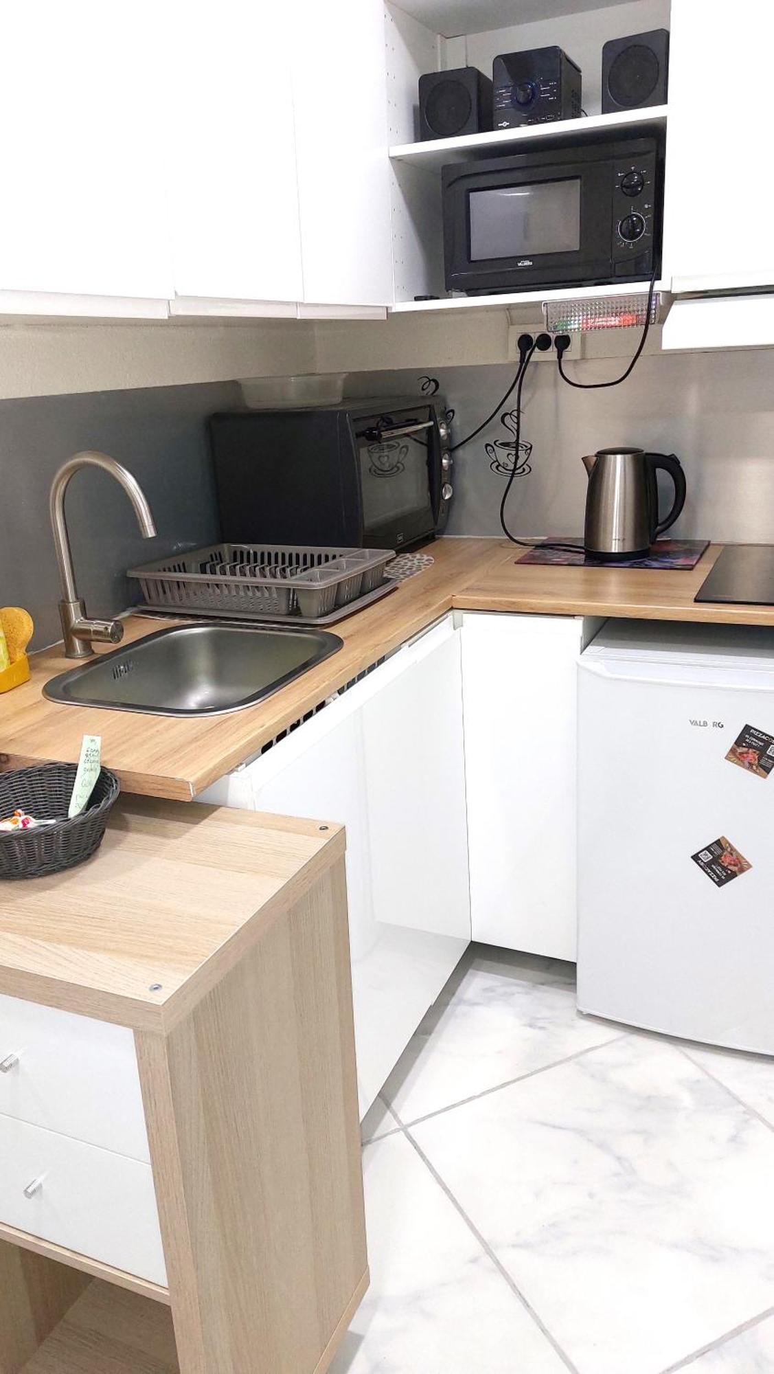 Apartament A 10Mn Des Arenes F2 Au Calme Avec Garage Gratuit Nîmes Zewnętrze zdjęcie