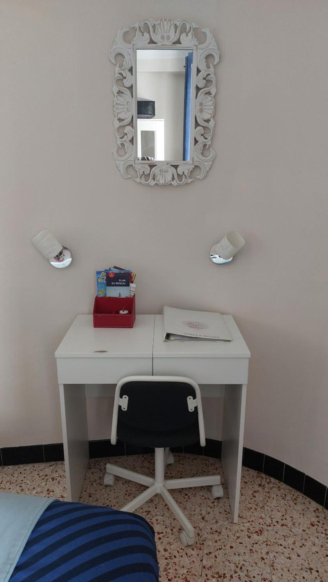 Apartament A 10Mn Des Arenes F2 Au Calme Avec Garage Gratuit Nîmes Zewnętrze zdjęcie